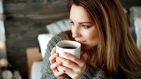 Ako piť kávu, aby nám prospievala a neškodila?