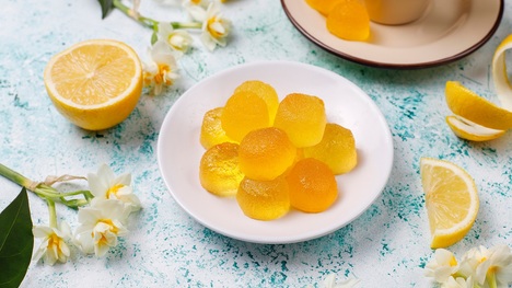 Vitamín C nedostupný v lekárni: Priprav si tieto chutné citrónové cukríky
