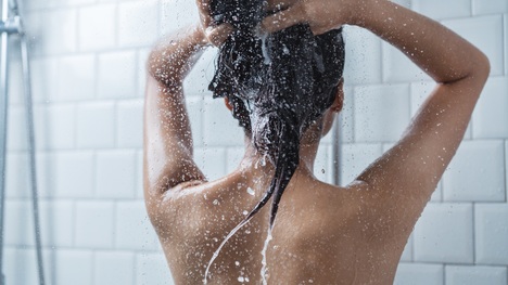 Vieš, aké sú najčastejšie chyby pri sprchovaní a kúpaní? Vyhni sa im
