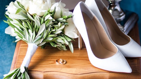 Svadobné topánky na celonočné tancovanie – ako si ich vybrať?