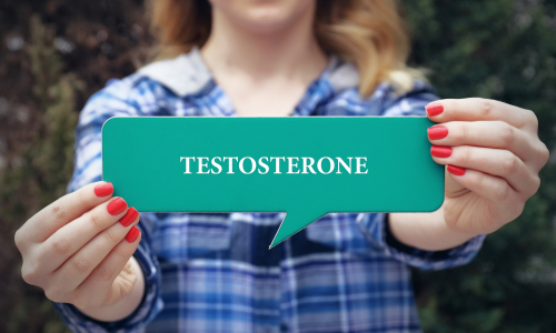 Testosterón v tele ženy: Tieto signály jeho nadbytku neignoruj!