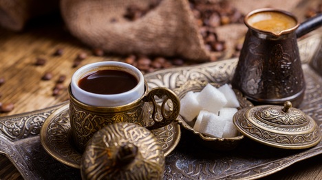 Turecká káva: Spoznaj najlepší spôsob, ako pripraviť pravého turka!