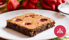 Recept na brownies s malinami: Pochúťka, ktorej ťažko odoláš! - KAMzaKRASOU.sk