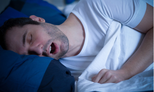 Spánkové apnoe: Ako ho poraziť s prírodnými prostriedkami?