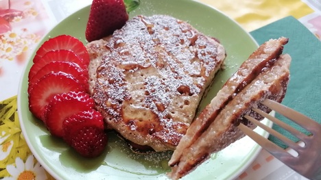 Recept na jablkové lievance: Vieš si predstaviť chutnejšie raňajky?!