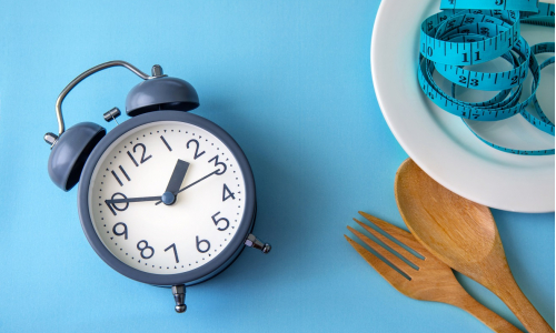 Počula si už o poldennom pôste? Spoznaj výhody intermittent fasting!