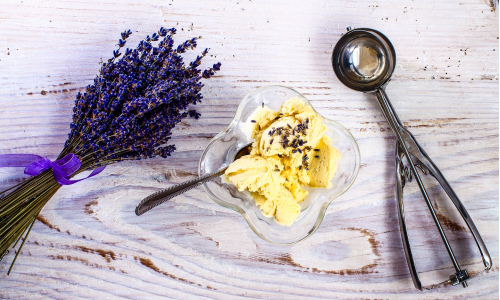 Levanduľový ošiaľ pokračuje: Toto je recept na levanduľovú zmrzlinu!