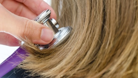 8 mýtov a faktov o zdraví vlasov