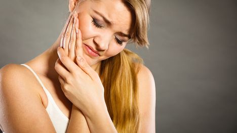 Zisti, čo znamená bolesť zuba! Môže súvisieť s týmto kĺbom!