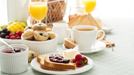 Čo tak skúsiť pre zmenu sladké raňajky? Tu sú tipy, čo pripraviť!
