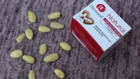 TEST: Dermacol - denný krém Natural Almond