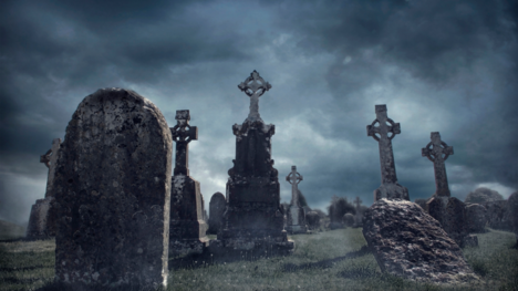 Čo znamenajú sny o cintoríne a čo symbolizujú hroby v sne?
