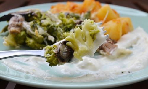 Zapekaná špargľa s brokolicou: Zdravý a chutný obed