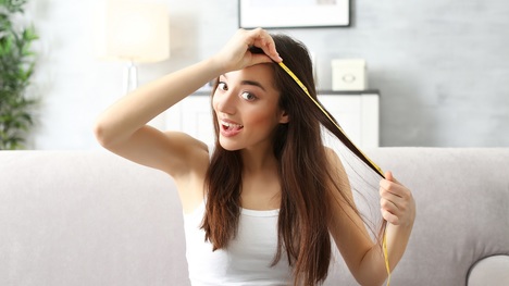 Ako získať krásnu a dlhú hrivu? Pomôže domáce sérum na rast vlasov!