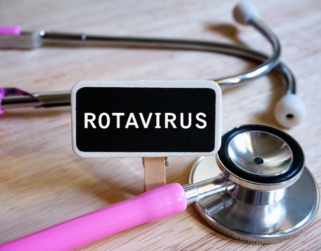 Neprehliadni! Zisti, čo je rotavírus a kedy môže ohroziť aj teba