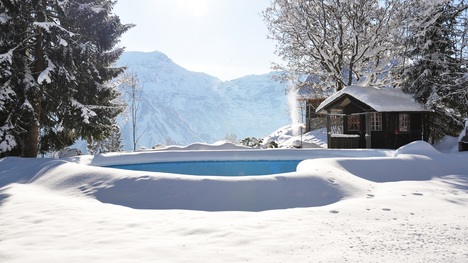Zima sa blíži! Vieš preto, ako zazimovať bazén až do ďalšej sezóny?