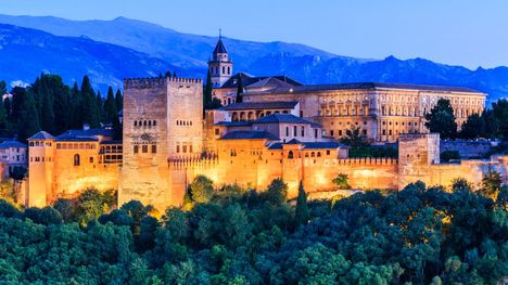 Spoznajte s nami lákadlá Andalúzie. Mestá ako Granada a Córdoba.