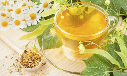 Liečivé čaje z bylín, ovocia či korenín - ako vám pomôžu?