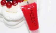TEST: Oriflame Colourbox lesk na pery Bright Red