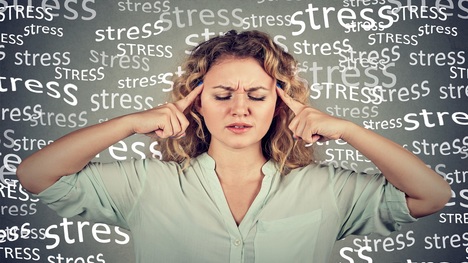 Dlhodobý stres vplýva na fyzické zdravie. Tieto príznaky neignoruj!