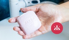 VIDEOTEST: Nové čistiace a peelingové mydlá na tvár Nivea Magic Bar - KAMzaKRASOU.sk