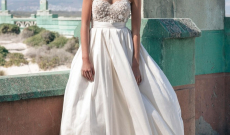 Elbeth Gillis - sofistikované svadobné šaty