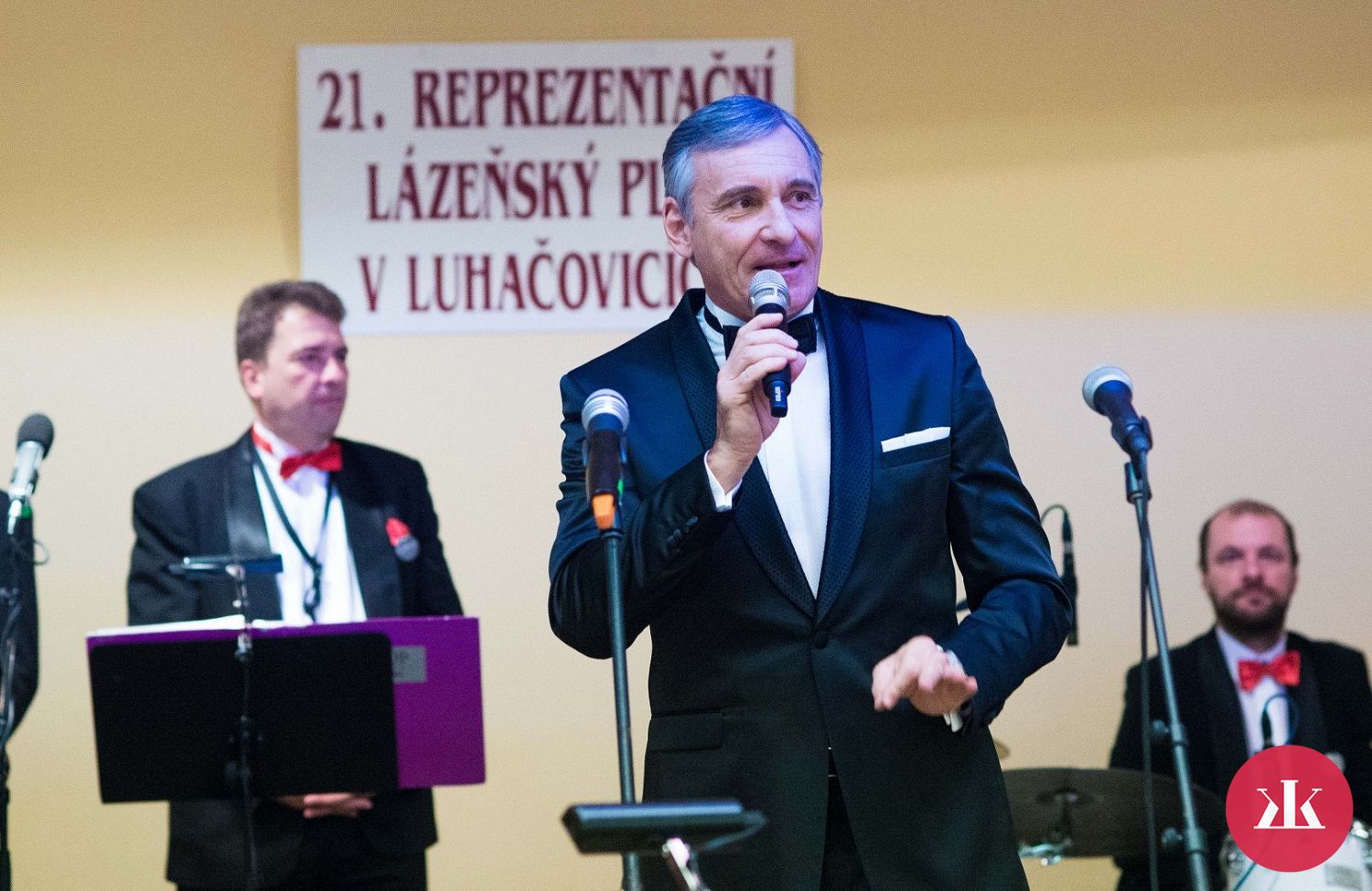 Tohtoročný 21. reprezentačný ples Kúpeľov Luhačovice bol v znamení „četníkov“